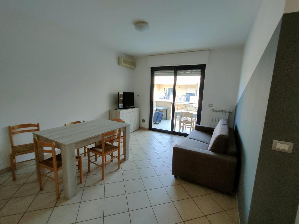 Appartamento Con Piscina Green Bay Village Pineto Zewnętrze zdjęcie